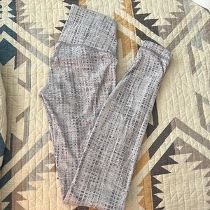 Lululemon wunder under grey leggings